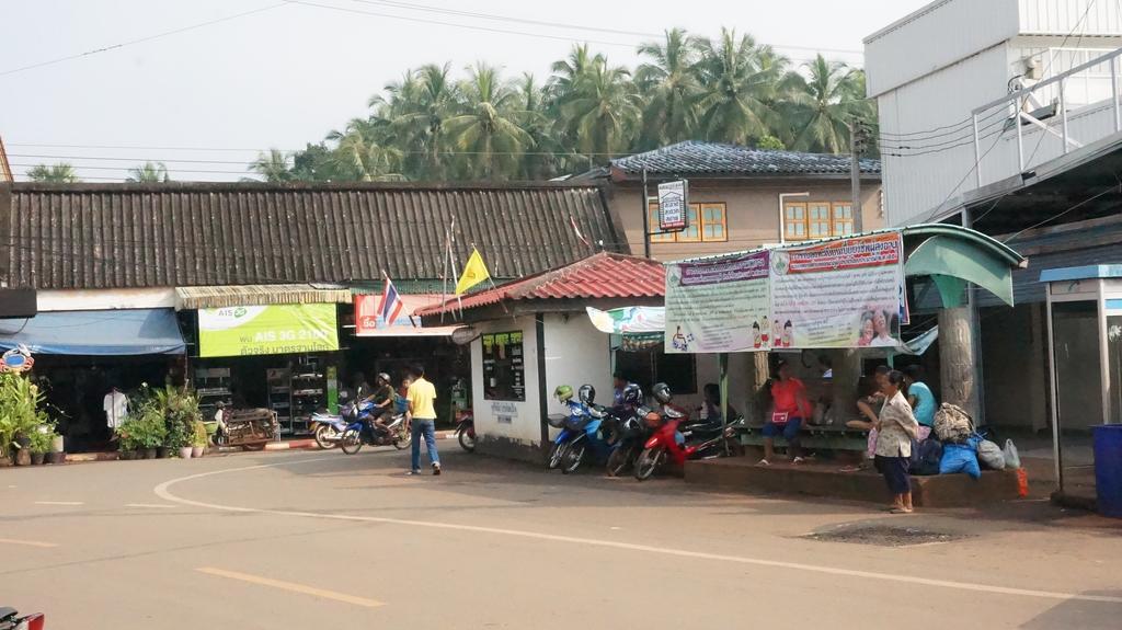 Thongphaphum Place Extérieur photo