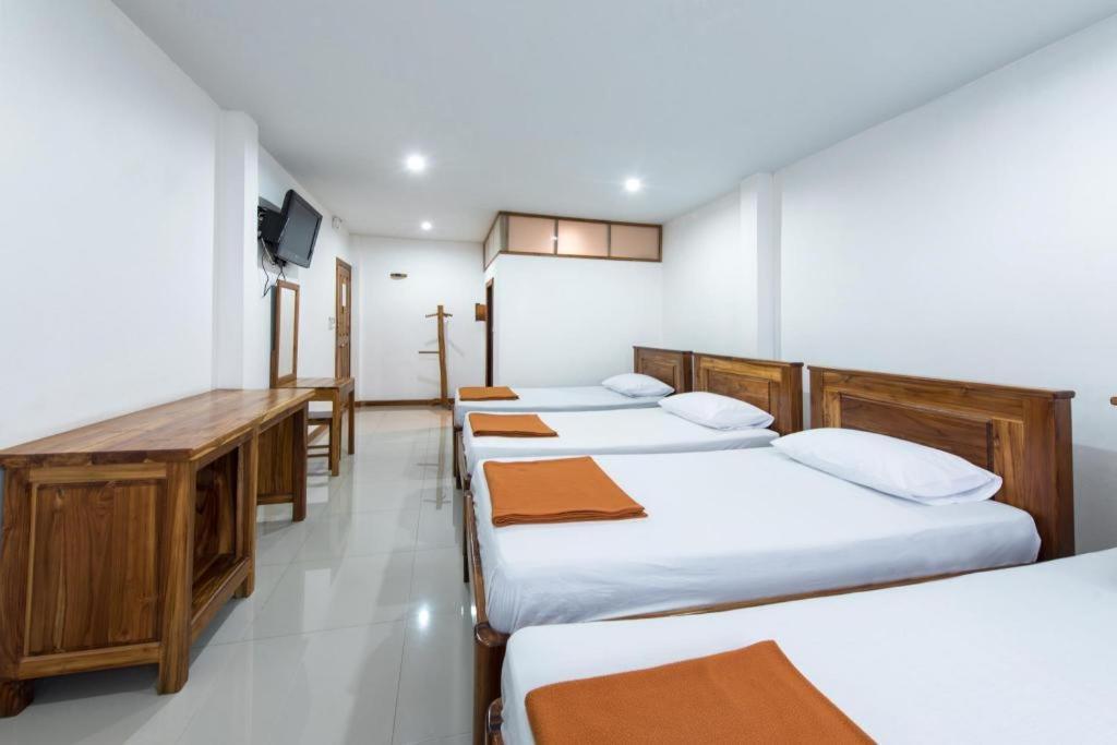 Thongphaphum Place Extérieur photo