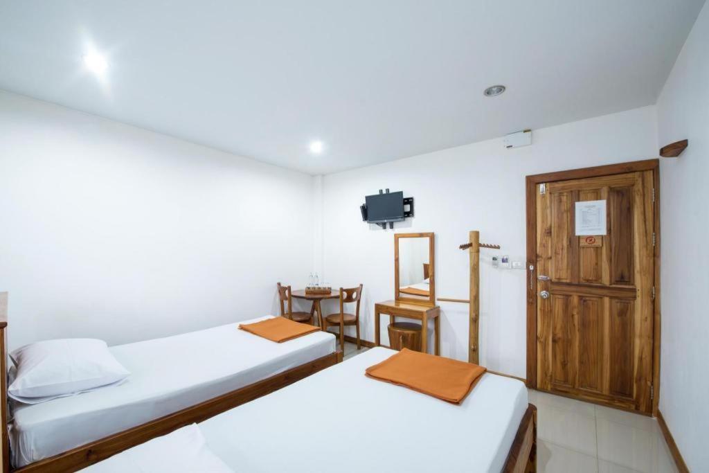 Thongphaphum Place Extérieur photo