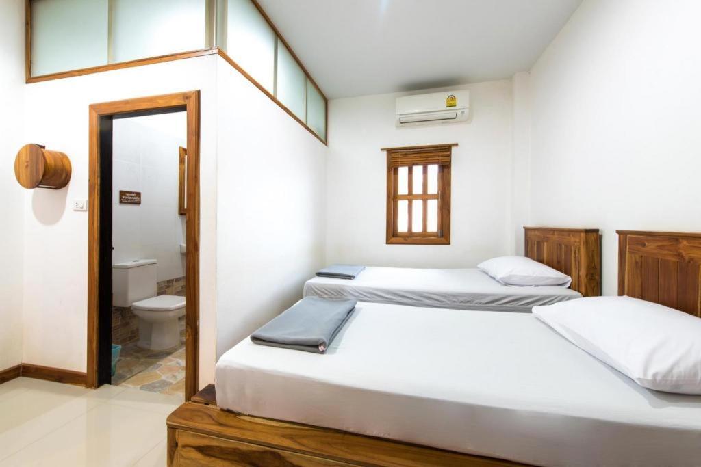 Thongphaphum Place Extérieur photo