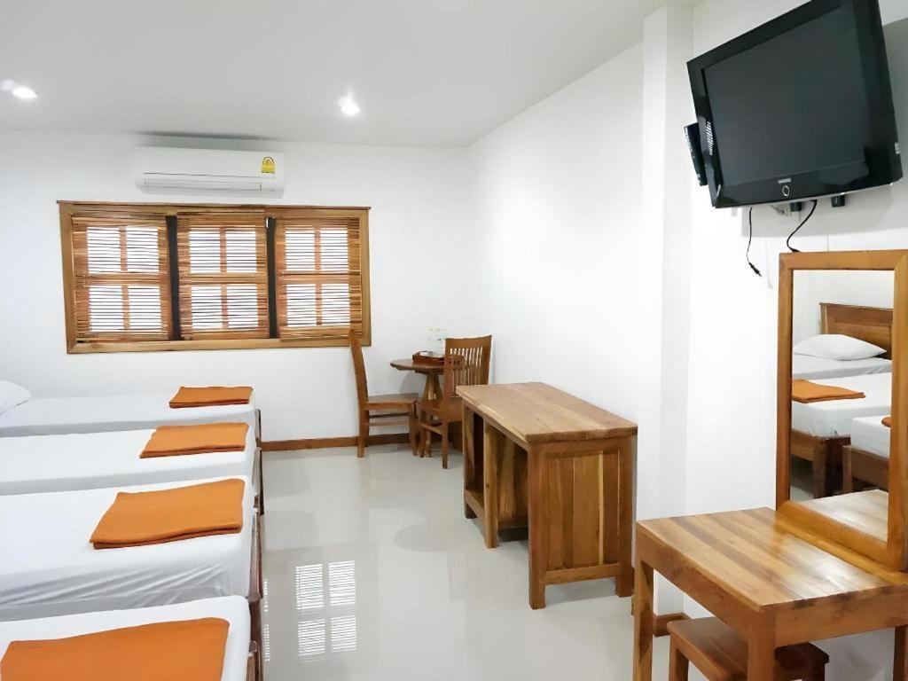 Thongphaphum Place Extérieur photo