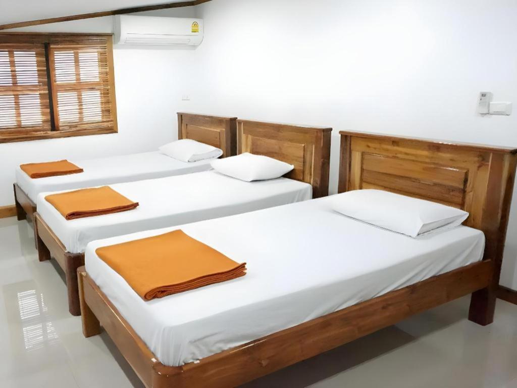 Thongphaphum Place Extérieur photo