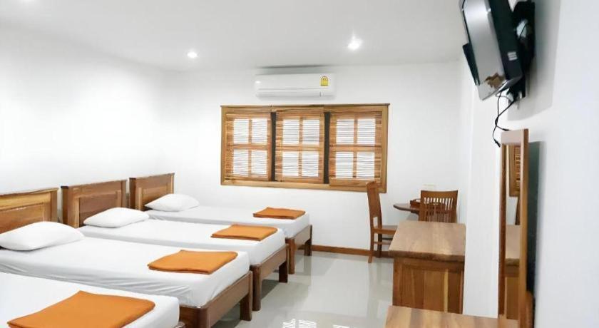 Thongphaphum Place Extérieur photo