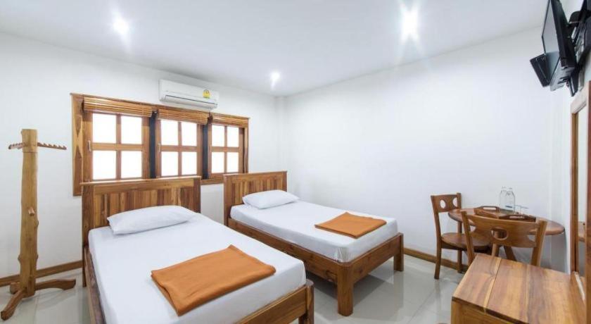 Thongphaphum Place Extérieur photo