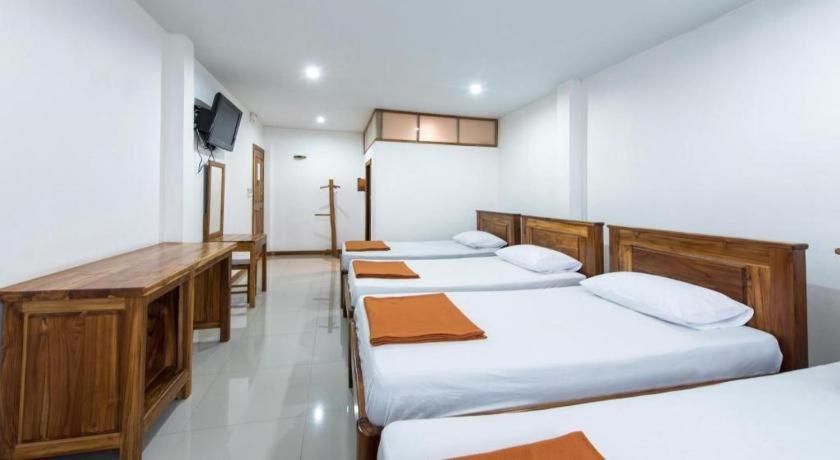 Thongphaphum Place Extérieur photo