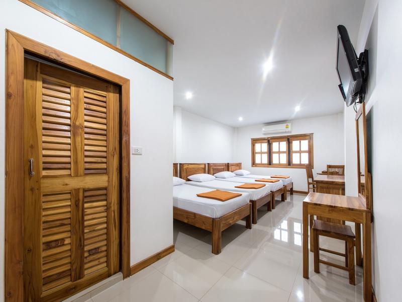 Thongphaphum Place Extérieur photo